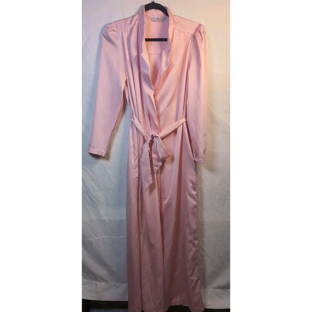 12 Vintage Women's Clothing Lot 1960's-1980's Intimates Nightgowns, Housecoats